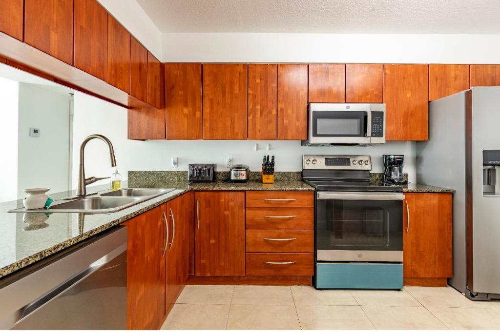 Two Bedroom Oceanview Apartment In Brickell Miami Buitenkant foto