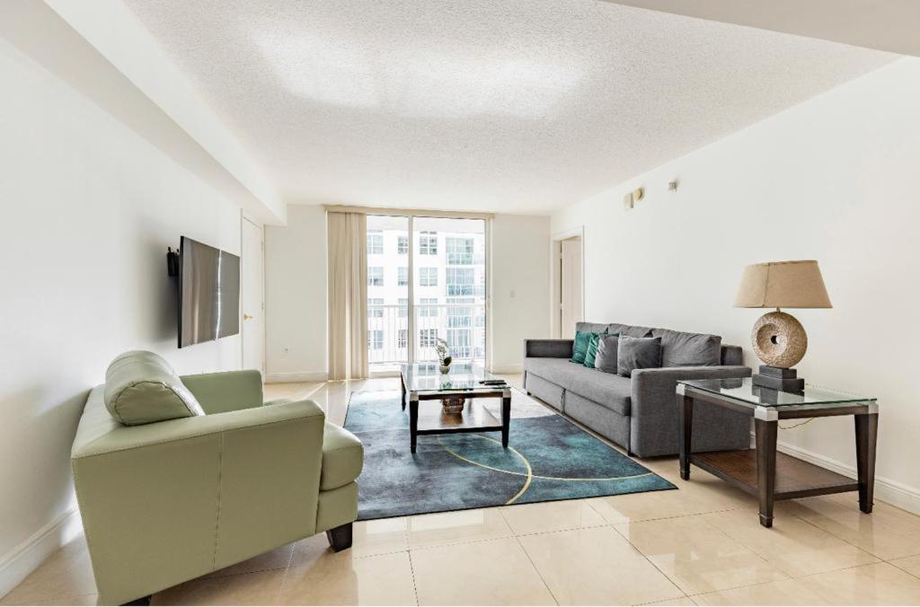 Two Bedroom Oceanview Apartment In Brickell Miami Buitenkant foto
