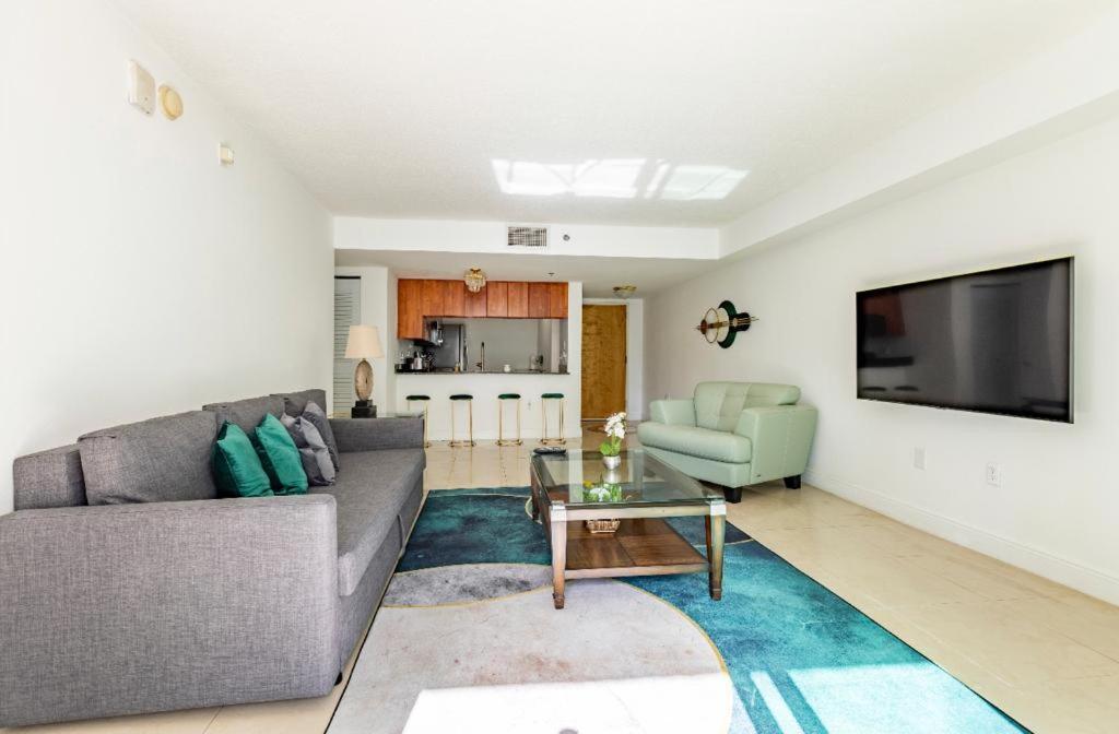 Two Bedroom Oceanview Apartment In Brickell Miami Buitenkant foto